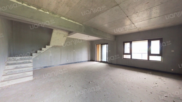 万科翠逸花园三区二手房实景图