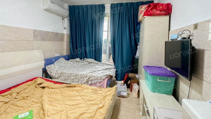 东方路二手房实景图