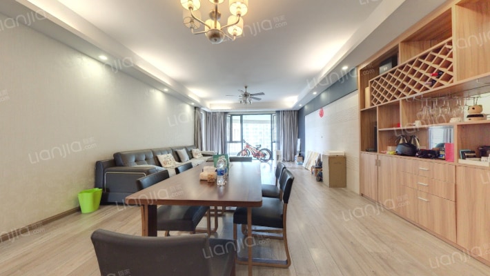 圣莫丽斯花园C区二手房实景图