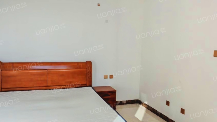 三利中和城一期位置好 其他采光无遮挡  价格合理-卧室A