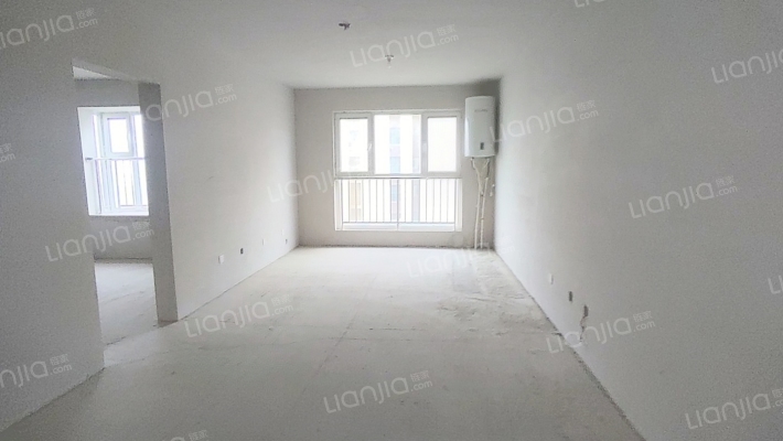 业主换房急售，明厨明卫通透三居，随时看房-客厅