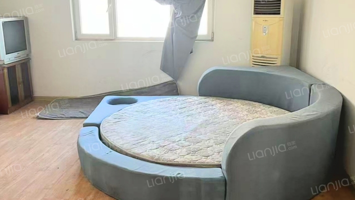 金阳瑞景，好房源，环境好，交通便利。-客厅