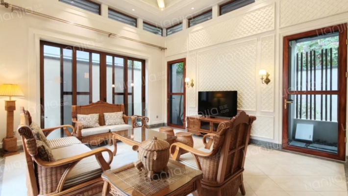 绿城蓝湾小镇·新月墅二手房实景图