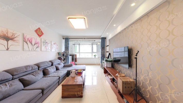 英伦小镇A区二手房实景图