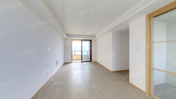 莱蒙湖畔二手房实景图