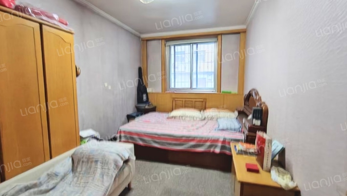 通透大四居，一楼无遮挡，范阳中路南-卧室A