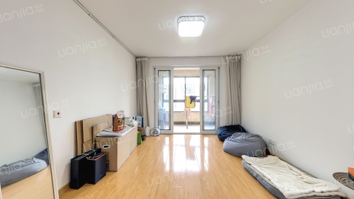 明发浦泰梦幻家二手房实景图