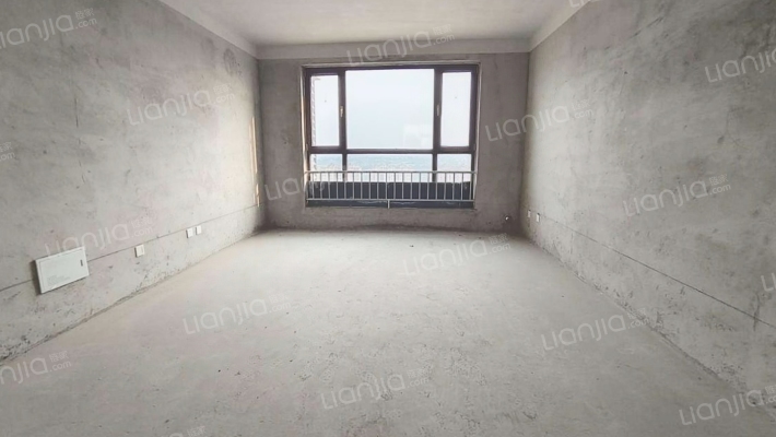 润泽华庭二手房实景图