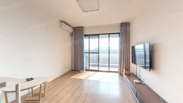 京武浪琴山二期二手房实景图