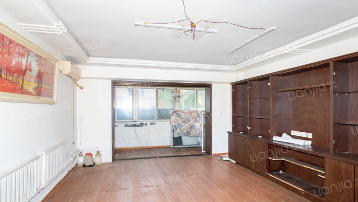 六经街社区二手房实景图