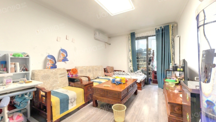 花园小区一区二手房实景图