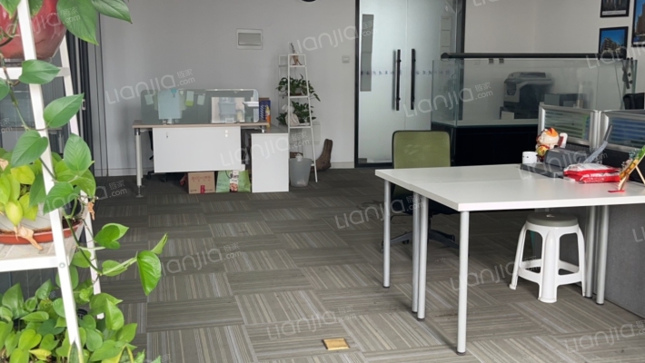 万科中心二手房实景图