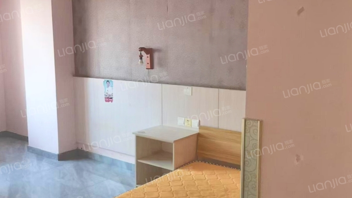 蓝博湾小区二手房实景图