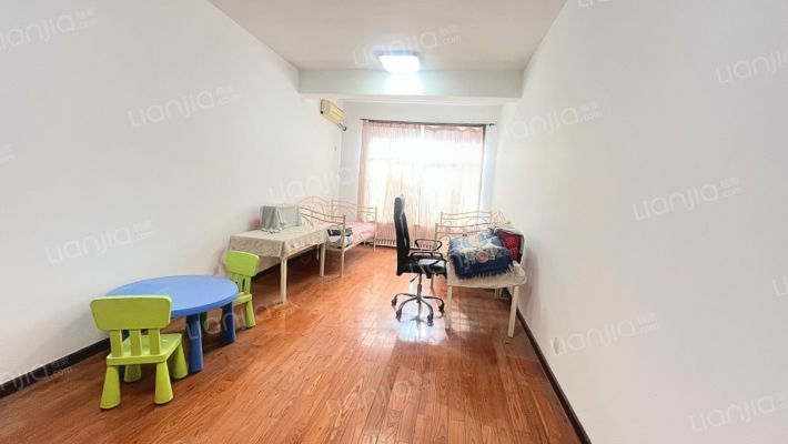 联合六号院 联排别墅 集中供暖 车位免费-卧室B