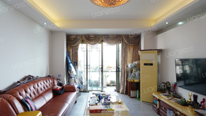 颐舍畔江天景二手房实景图