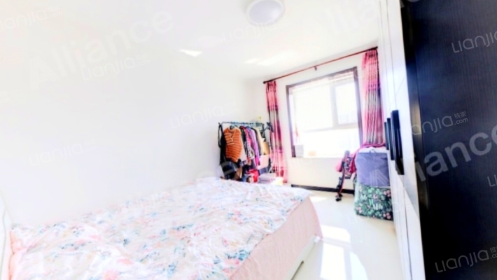 带电梯，采光嘎嘎好，真滴全天都不影响采光-卧室A