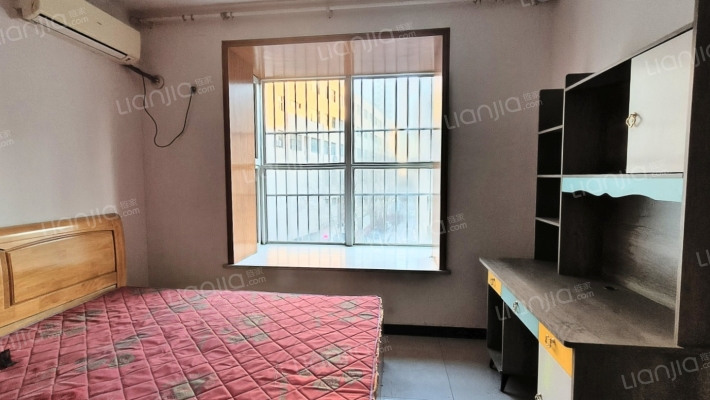 水岸花城，南北通透，户型方正，集中供暖。-卧室E