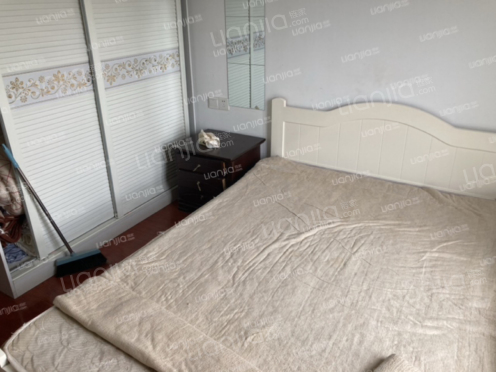 合租·南滨六号 3居室 东卧