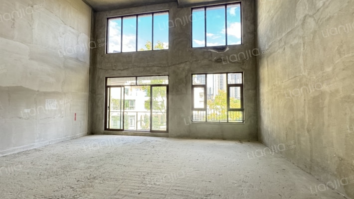 中铁阅山湖阅湖墅二手房实景图