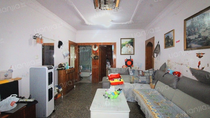 校园路59号二手房实景图