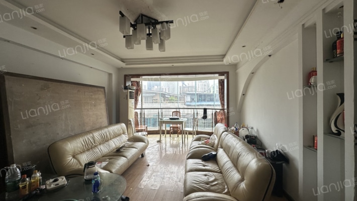 彩苑二手房实景图