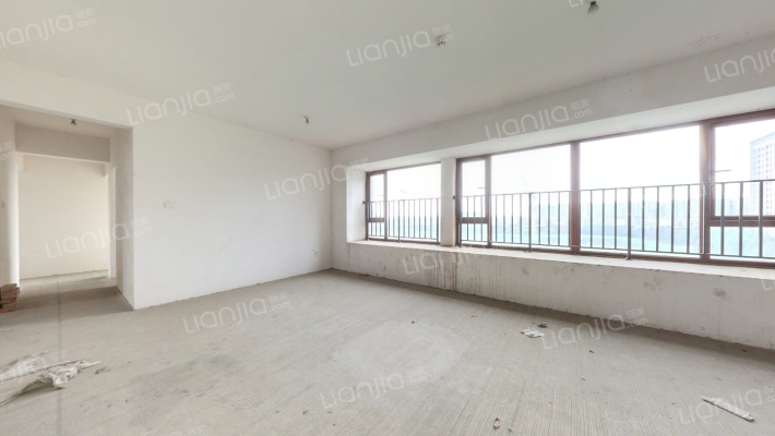 蓝花楹二手房实景图