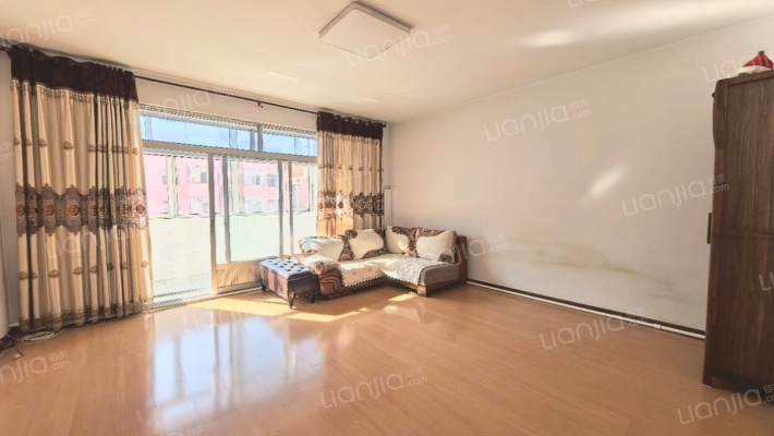 城建局综合楼二手房实景图