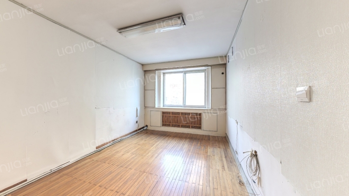 山峦北巷二手房实景图