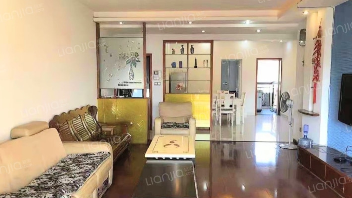 天酬尚筑二手房实景图