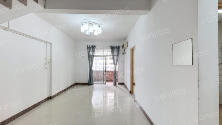 广信豪景大厦二手房实景图