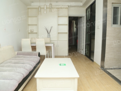 整租·翡翠国际 1室1厅 西