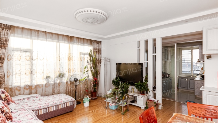 港傲隆富宫二手房实景图