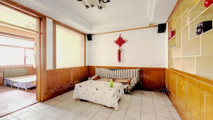 投资公司二手房实景图