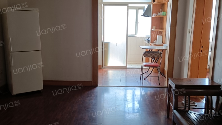 先达小区二手房实景图