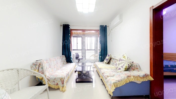 伊顿公馆东区二手房实景图