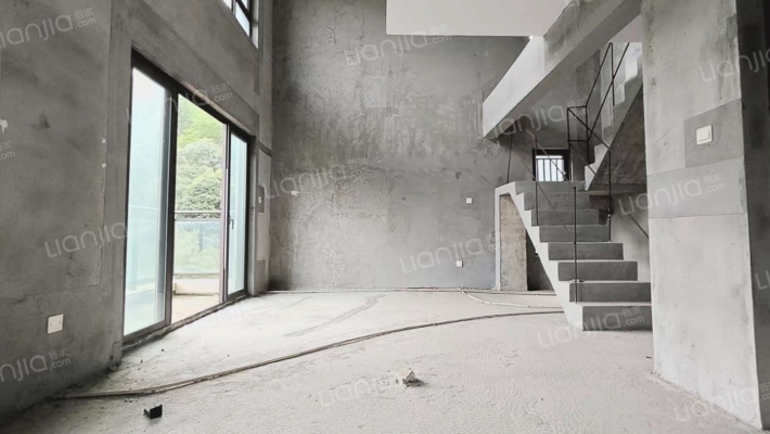 金地湖岸风华公馆二手房实景图