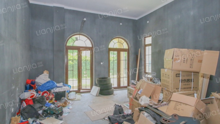 蔚蓝海岸别墅二手房实景图