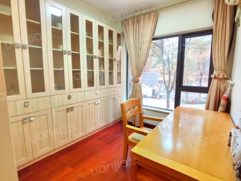 整租·江与城北区二组团 4室2厅 东南