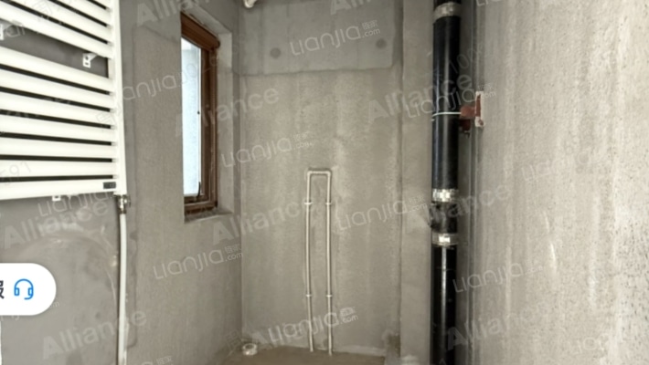 距离北京1900米  南北通透三居 毛坯房随意装修-卫生间