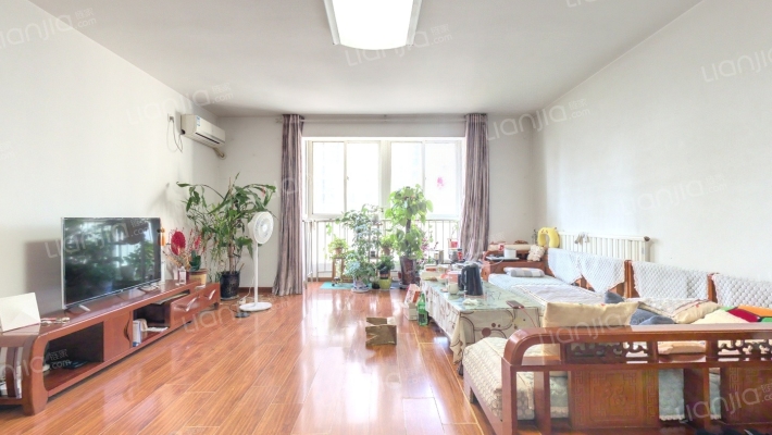 等驾坡教育公寓二手房实景图