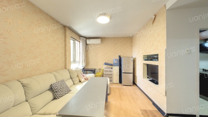 北蜂窝30号院二手房实景图