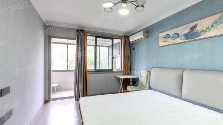 市人防宿舍二手房实景图