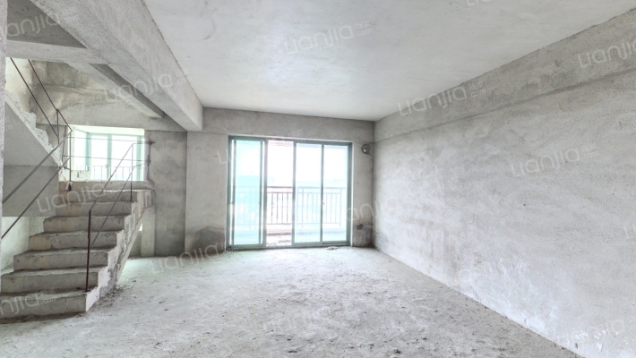 名都华庭二手房实景图