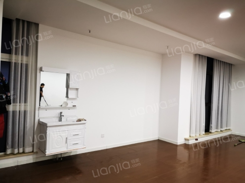 整租·芙蓉商务中心 1室0厅 南/北