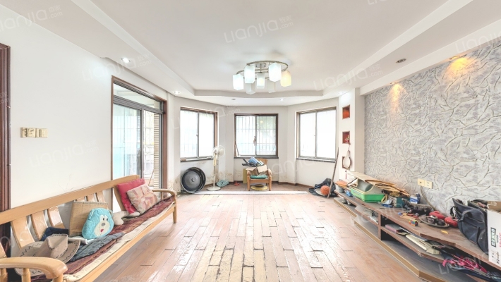 惠泉花园西区二手房实景图