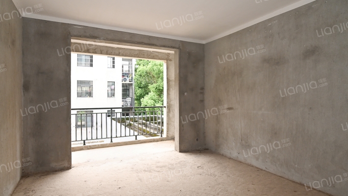 颐和一品尊府二手房实景图