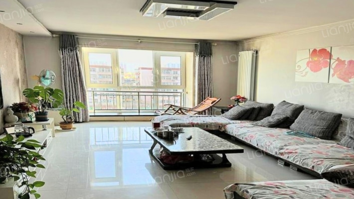 乐凯佳苑B区二手房实景图