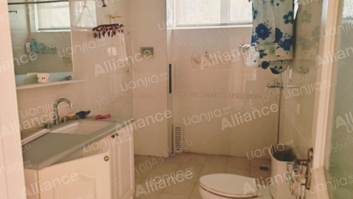 国富嘉园  复试1跃2，集中供暖，德信公园旁-卫生间C