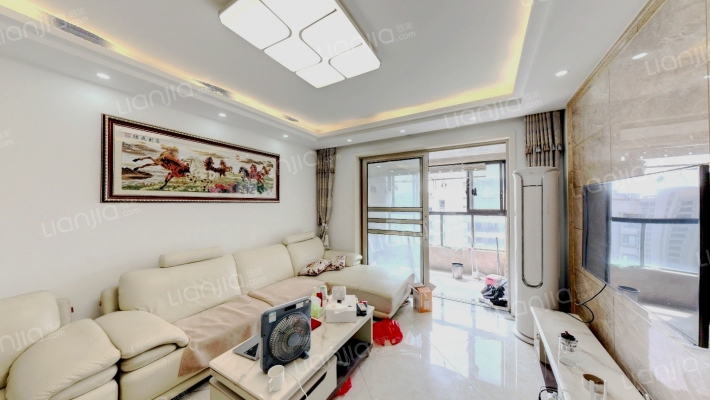 保利罗兰春天二手房实景图