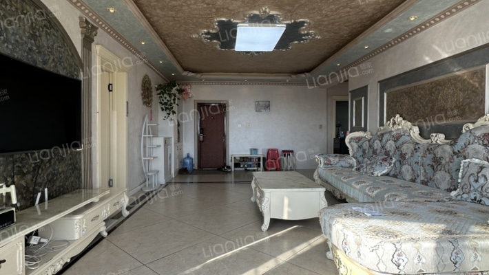 公园湖畔小区二手房实景图